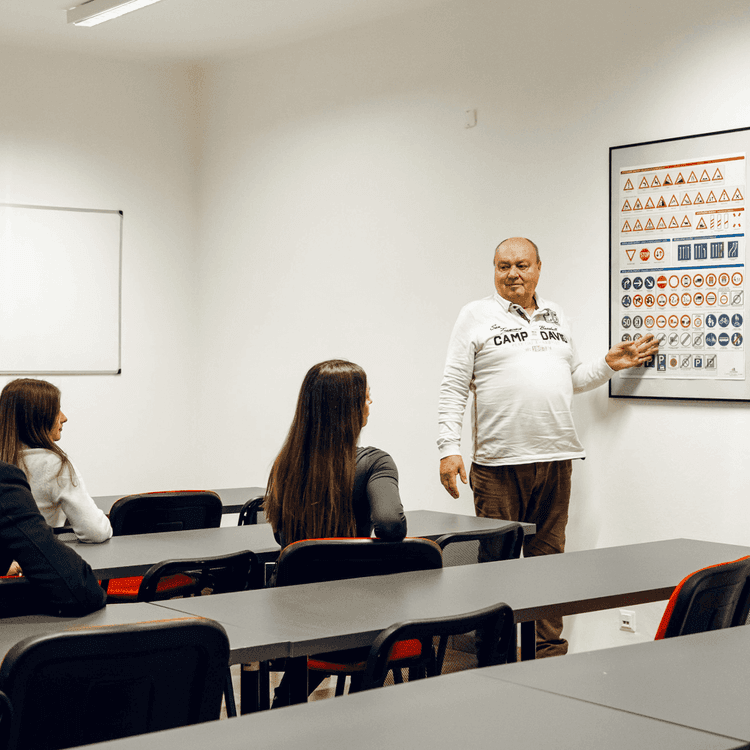 Image from TopDrive driving school