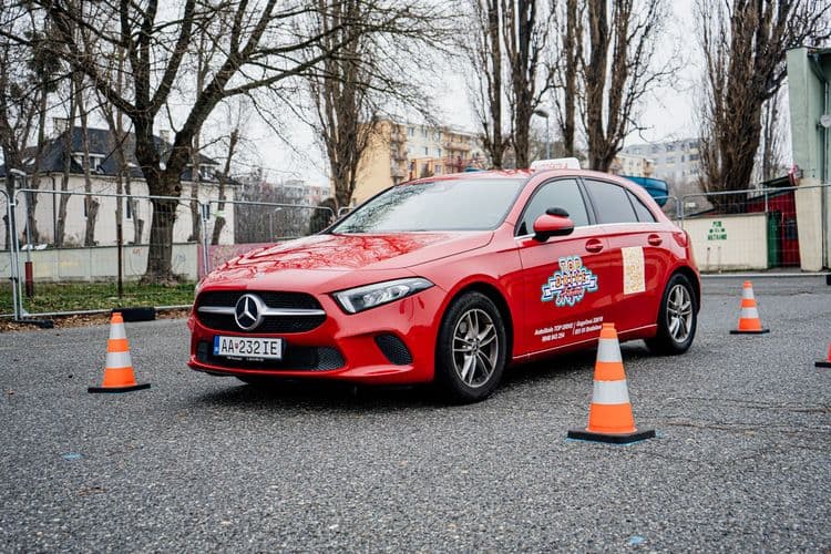 Image from TopDrive driving school